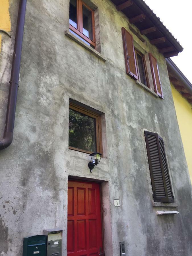 Alserio Casa Accogliente Vista Lago المظهر الخارجي الصورة